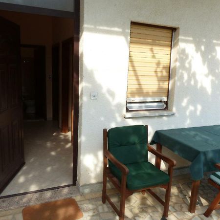 Apartment Ana Krnica Exterior foto
