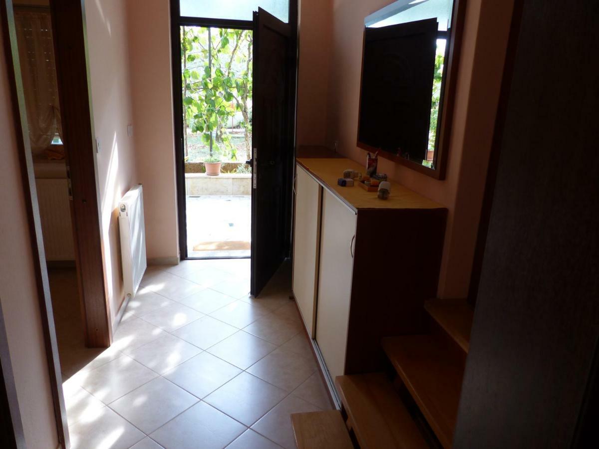 Apartment Ana Krnica Exterior foto