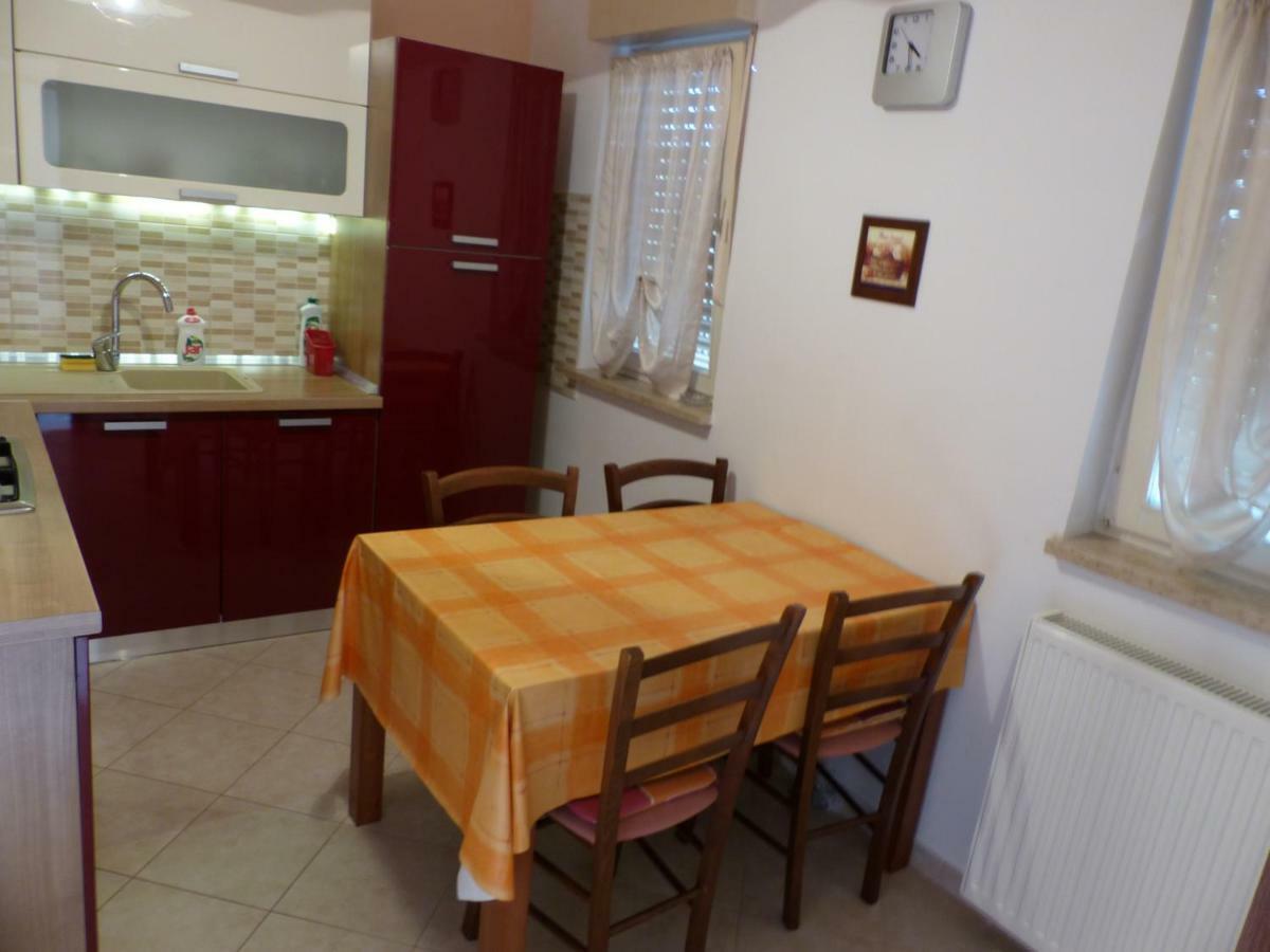 Apartment Ana Krnica Exterior foto