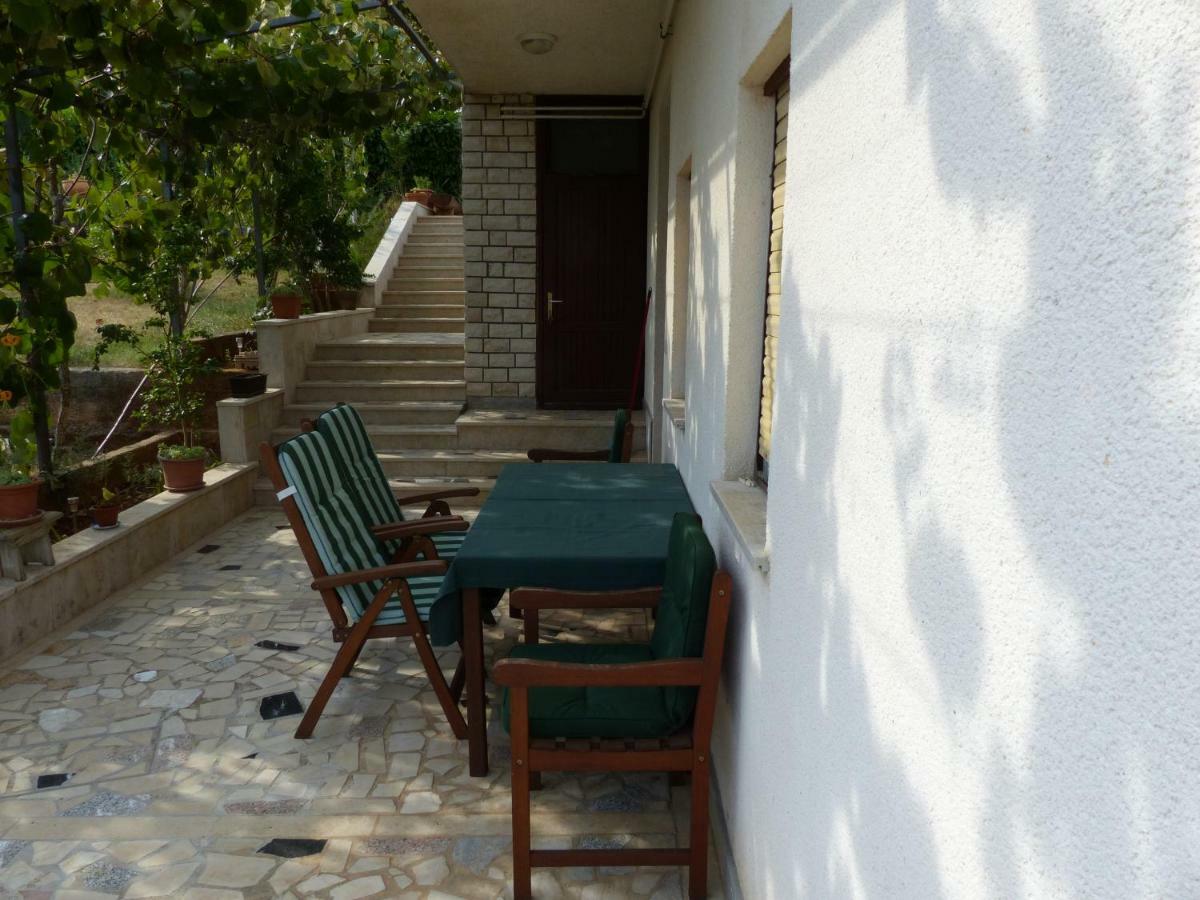 Apartment Ana Krnica Exterior foto